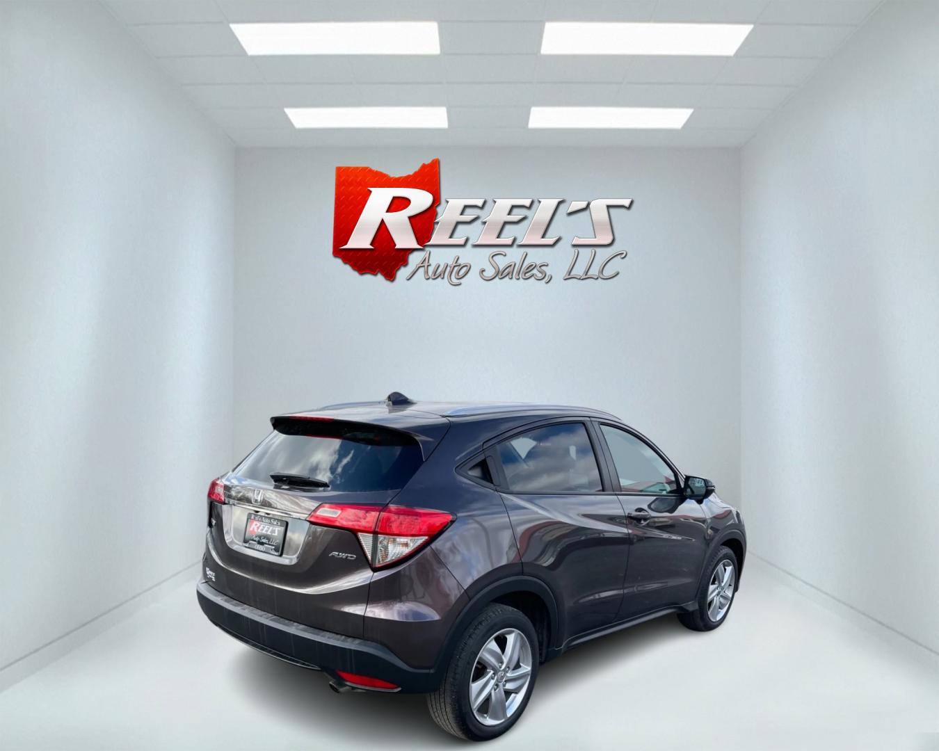 2019 Purple /Black Honda HR-V EX AWD (3CZRU6H54KM) with an 1.8L I4 DOHC 16V engine, Automatic transmission, located at 11115 Chardon Rd. , Chardon, OH, 44024, (440) 214-9705, 41.580246, -81.241943 - Photo#4